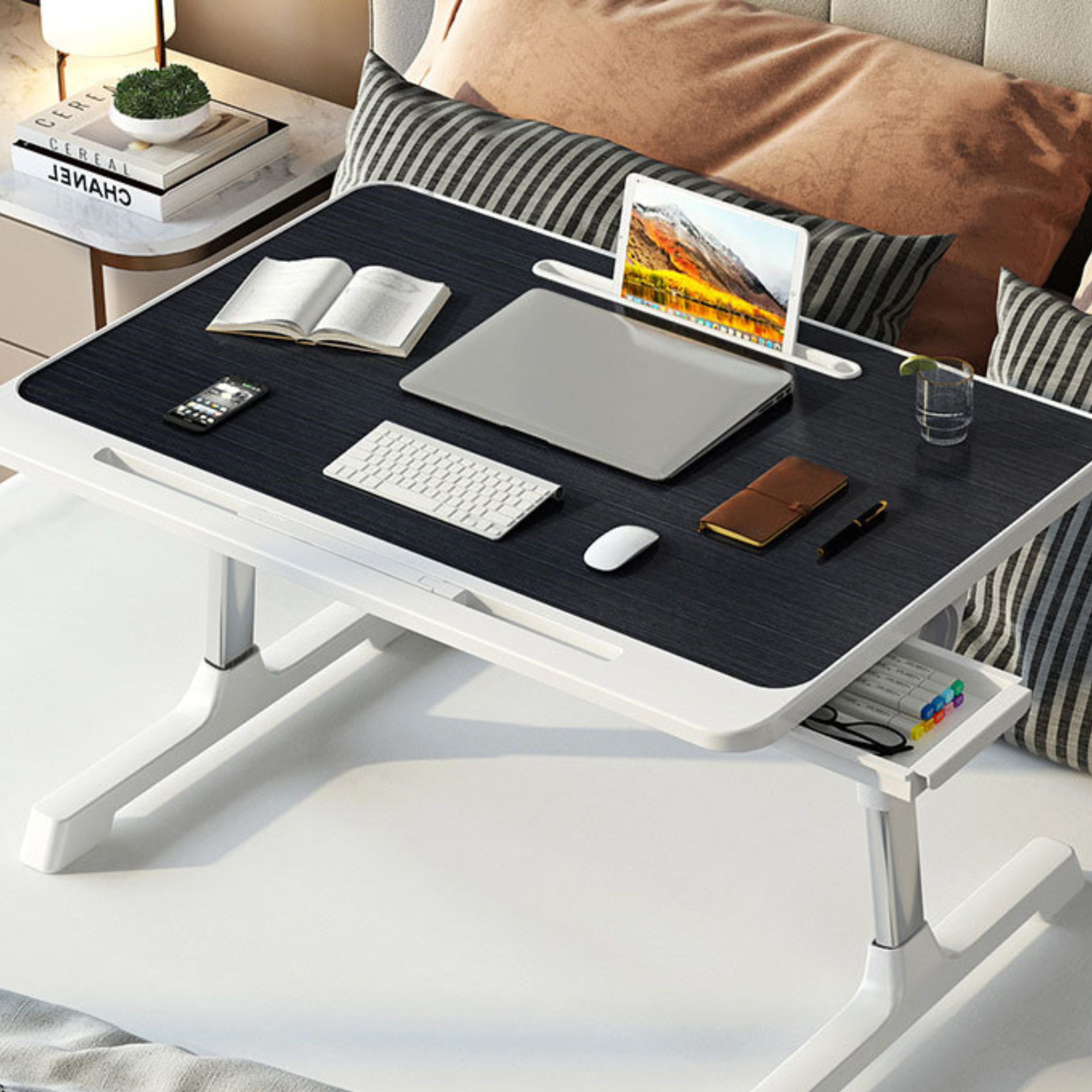 Flexi-Table: Praktischer Bett-Tisch mit Einstellbarer Höhe und Neigung, Stilvoll und Modern