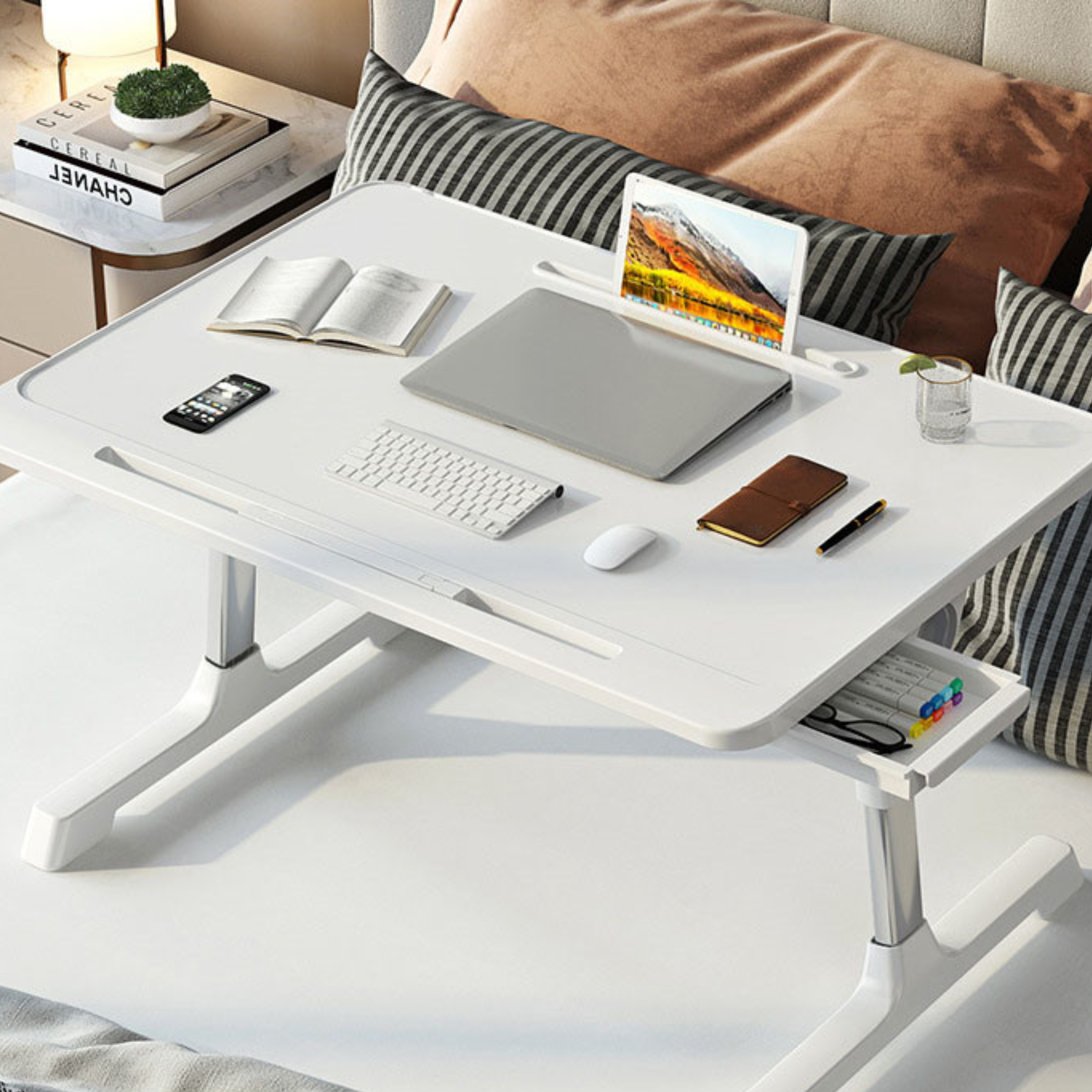 Flexi-Table: Praktischer Bett-Tisch mit Einstellbarer Höhe und Neigung, Stilvoll und Modern