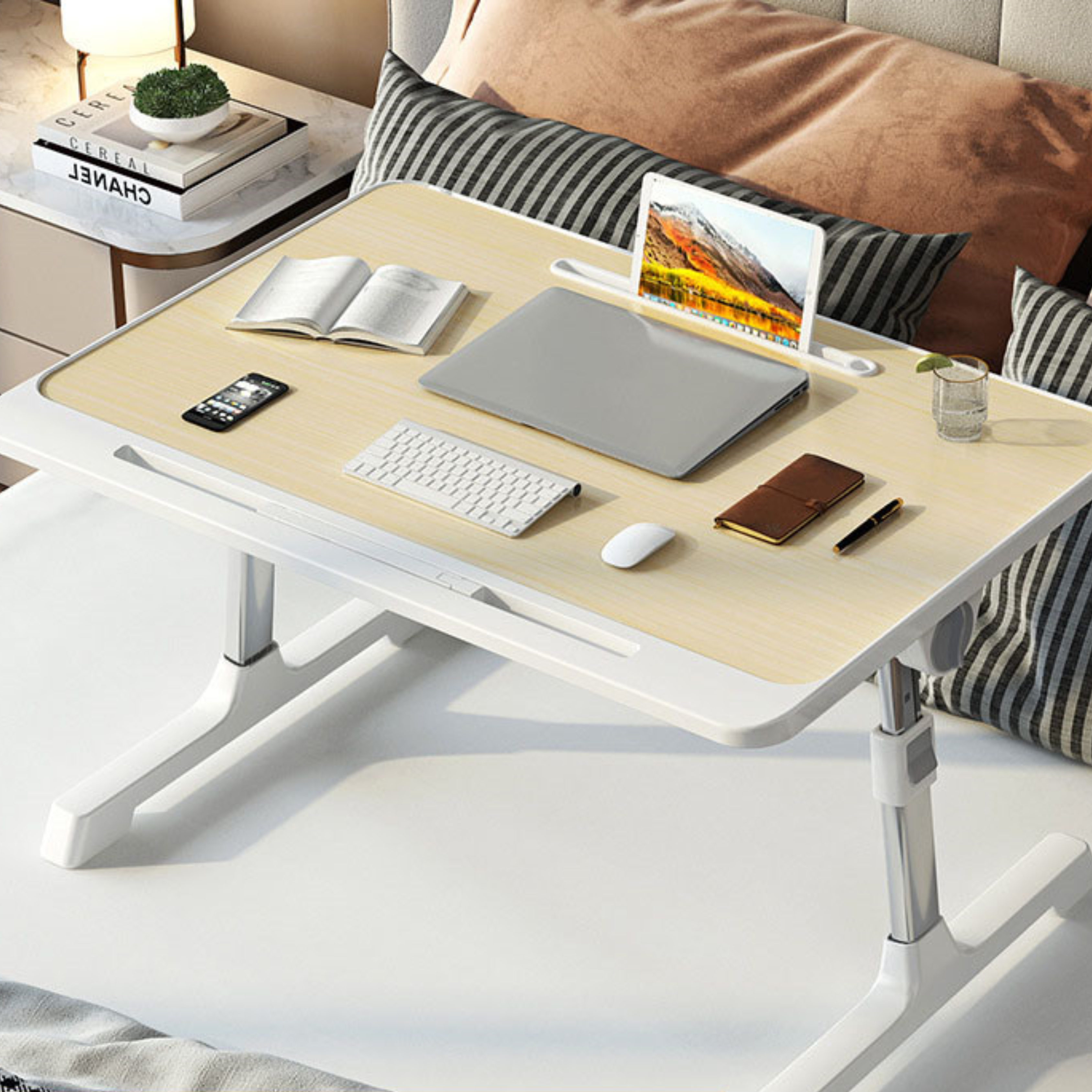 Flexi-Table: Praktischer Bett-Tisch mit Einstellbarer Höhe und Neigung, Stilvoll und Modern