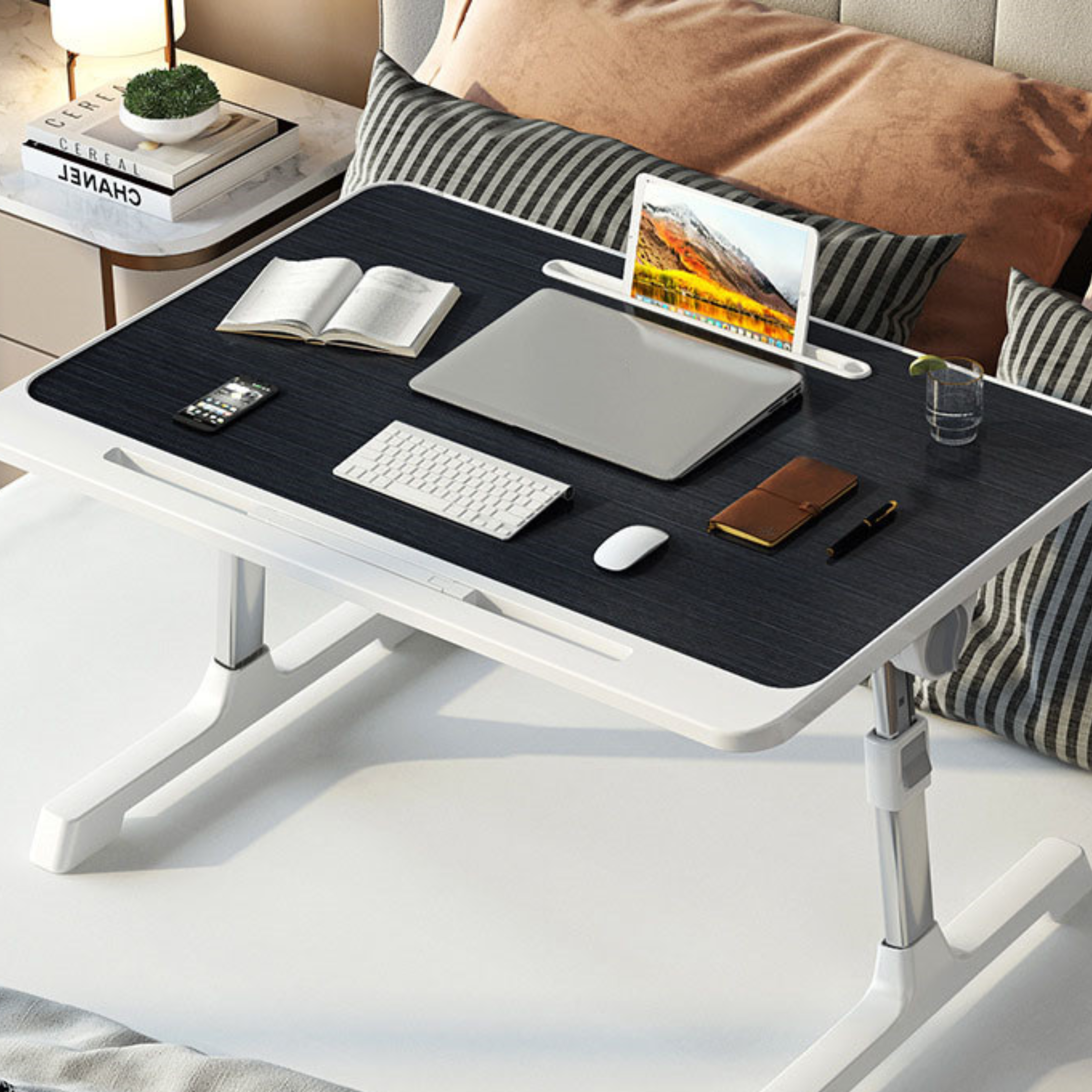 Flexi-Table: Praktischer Bett-Tisch mit Einstellbarer Höhe und Neigung, Stilvoll und Modern