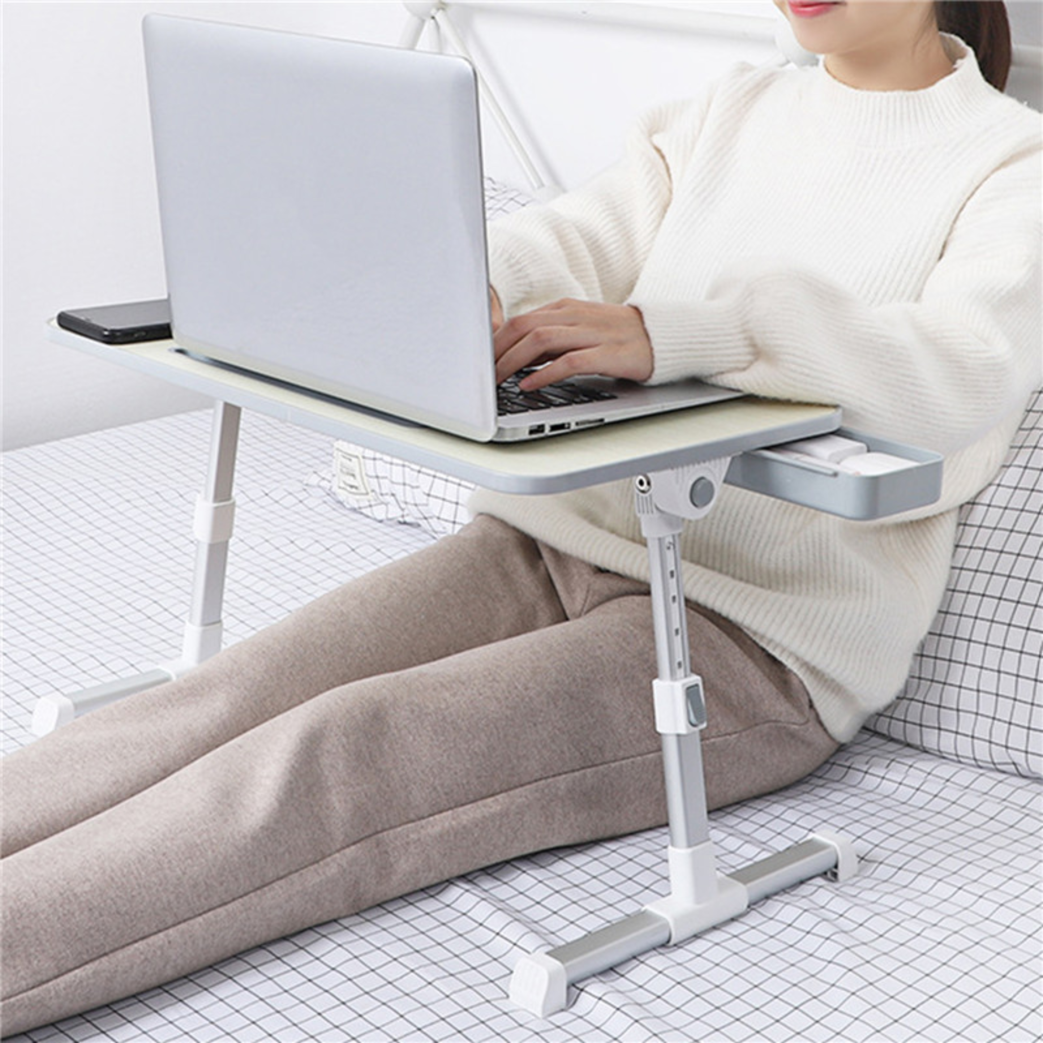 Praktischer Bett-Schreibtisch - Klapp-Tisch - Laptop-Tisch - Beistelltisch