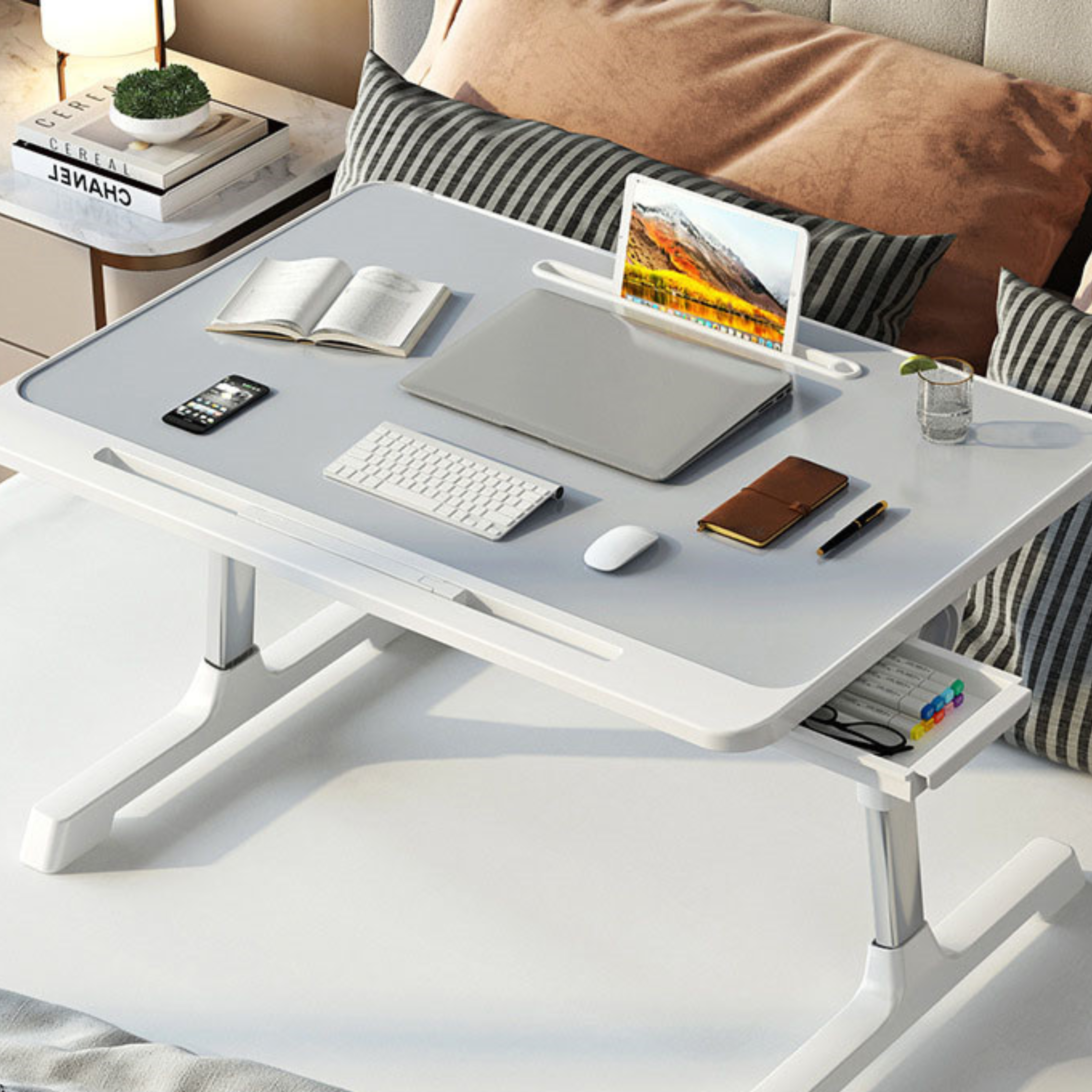 Flexi-Table: Praktischer Bett-Tisch mit Einstellbarer Höhe und Neigung, Stilvoll und Modern